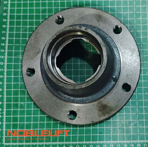 281216020010 Ступица noblelift