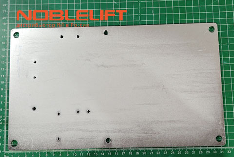 Купить 534721520027 Крепежная пластина контроллера самоходных электрических штабелеров Noblelift PS12L, PS16L, PS20L, PS12DL. Вес 1,96 кг.