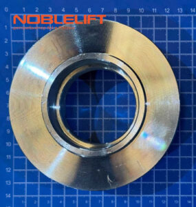 Купить 940200400006 Колесо цепное для электроштабелеров Noblelift PS12L, PS12N, PS12DL, PS12TSL, PSB12. Вес 1,79 кг.