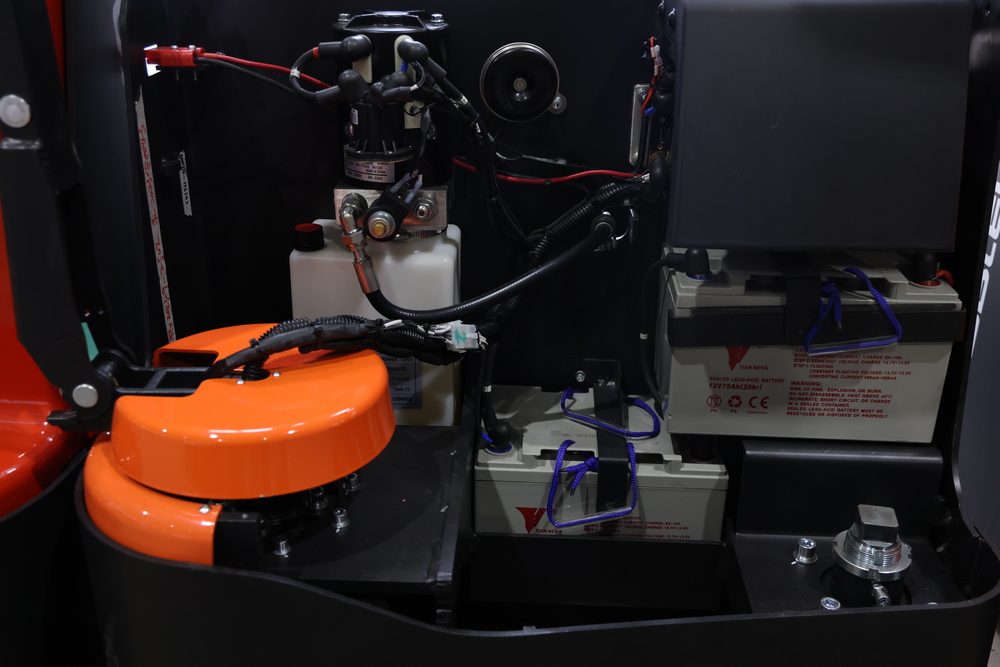 Двигатель самоходного штабелера PSE15L-C2