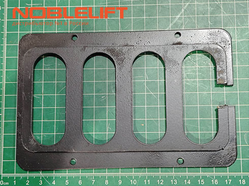 504117020003 Ось каретки