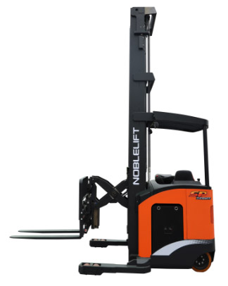 Ричтраки RT15DP, RT15-20SP от официального дистрибьютора Noblelift купить в России. Ричтрак Noblelift с пантографом грузоподъемностью 1500 и 2000 кг и высотами подъема до 10,5 метров. Преимущества ричтрака с пантографом