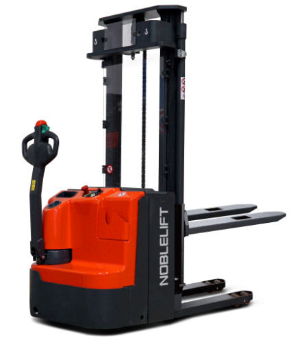 Самоходные электрические штабелеры (электроштабелеры) PS12DL / PS16DL от официального дистрибьютора Noblelift. Купить самоходный поводковый штабелер Noblelift PS12DL и PS16DL с двойным подъемом грузоподъемностью 1200 и 1600 кг