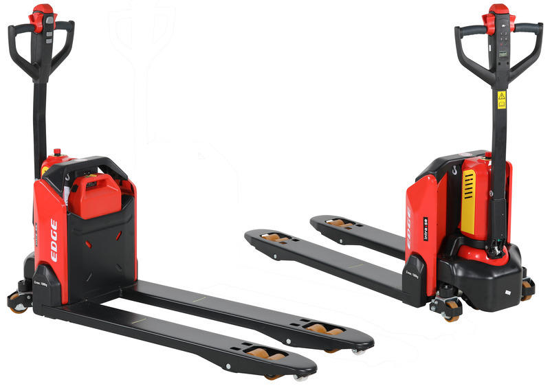 Самоходные тележки (электротележки) PTE12N, PTE15N, PTE20N от дистрибьютора Noblelift купить. Самоходные электрические тележки PTE12N, PTE15N, PTE20N для неинтенсивных грузоподъемных операций, Li-Ion батареи на выбор, различная длина и ширина вил